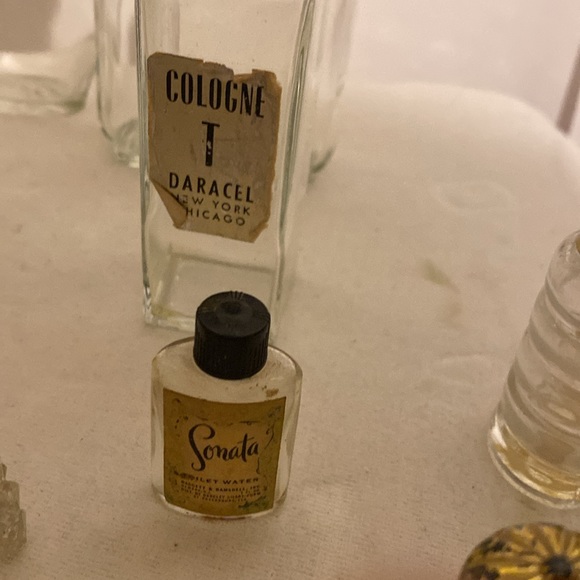 19 vintage perfume bottles - Picture 3 of 4